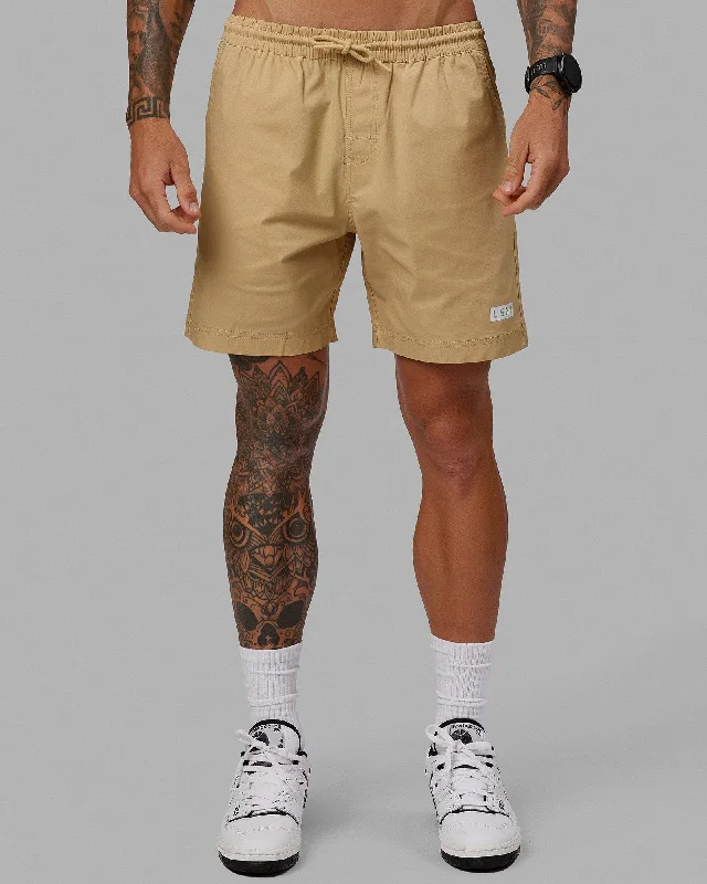 Men's Pants with Contrast Fabric PanelsDaily 7" Shorts - Pale Khaki