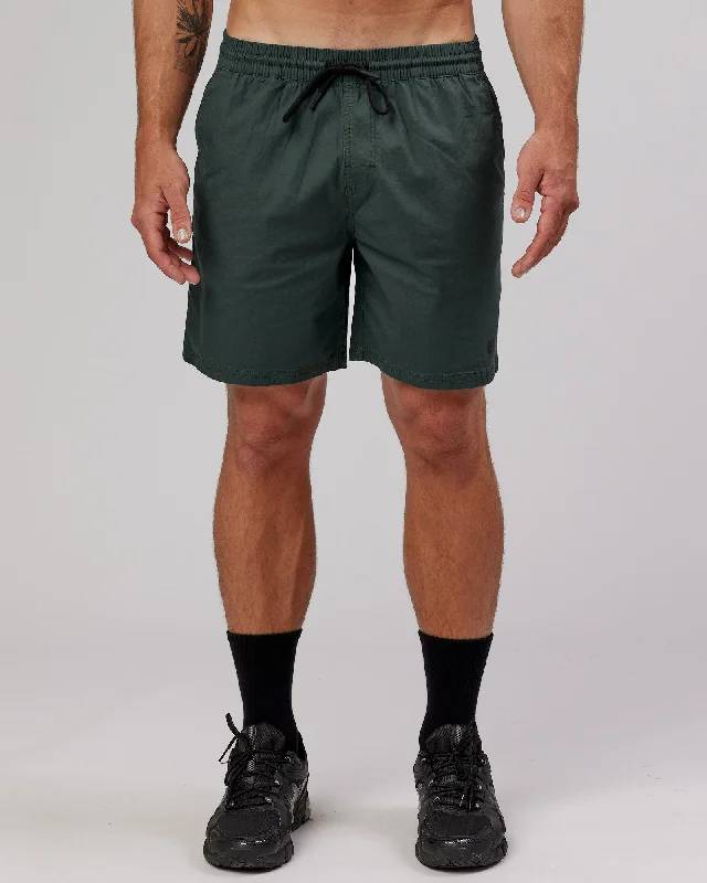 Men's Pants with Side PocketsDaily 7" Shorts - Vital Green