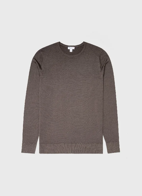 Essential Men's V-Neck SweatersMen's Extra-Fine Merino Crew Neck in Cedar