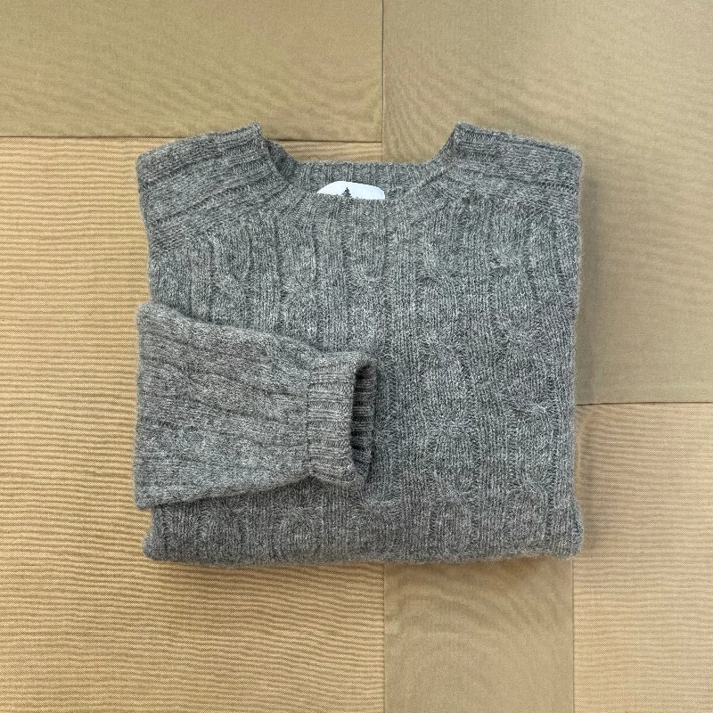 Men's Sweaters with Belt AttachmentsShetland Wool Cable Crew Sweater, Medium Grey