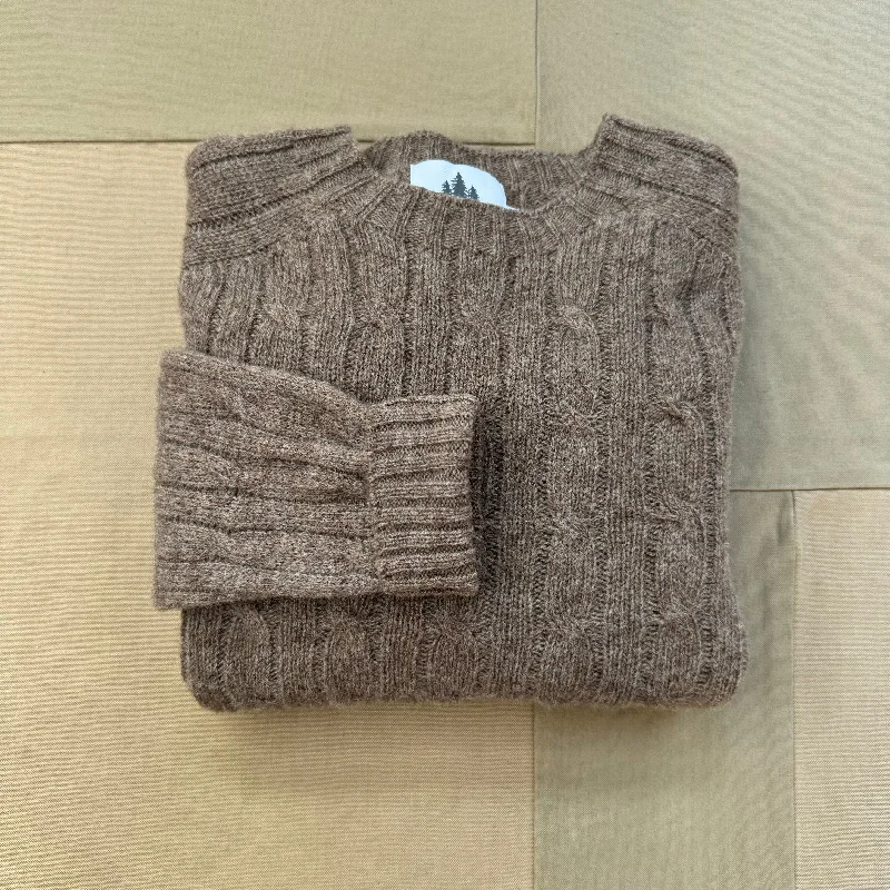 Men's Sweaters with Tapered ShapesShetland Wool Cable Crew Sweater, Nutmeg