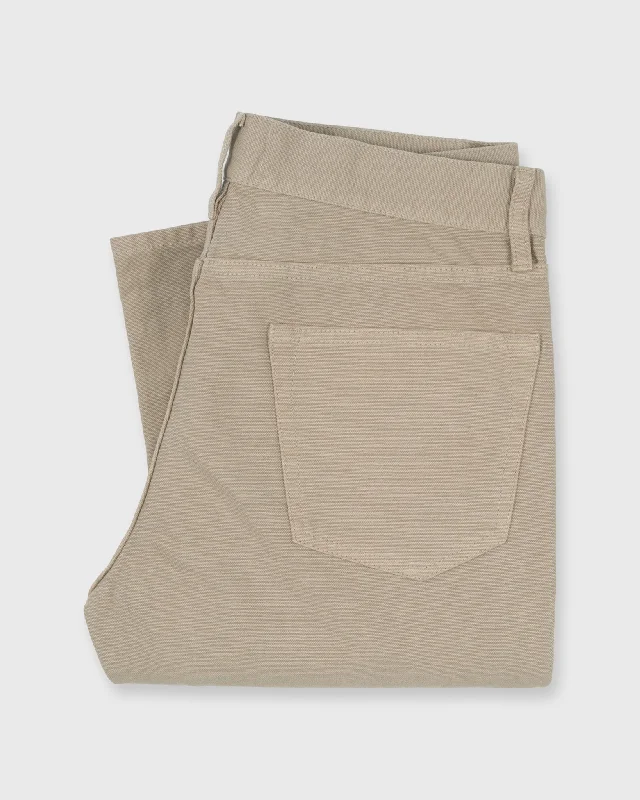 Jeans for Men with a Athletic BuildSlim Straight 5-Pocket Pant in Khaki Canvas