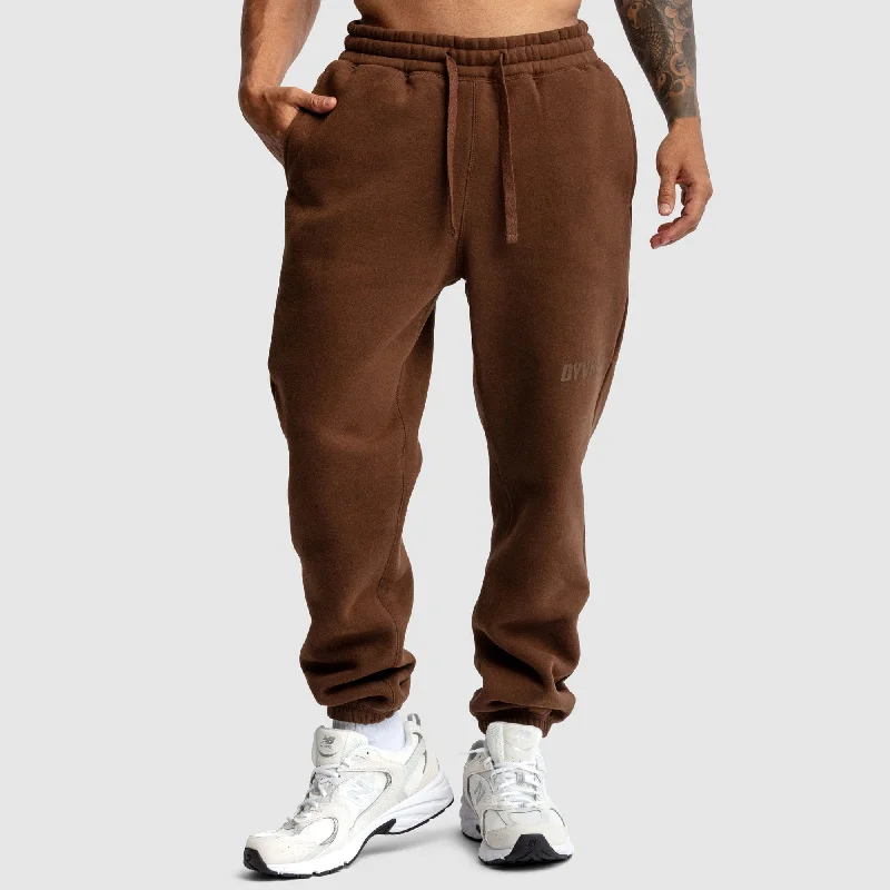 Men's Pants with Belt LoopsMen's DYVN Relaxed Fit Sweats - Chocolate