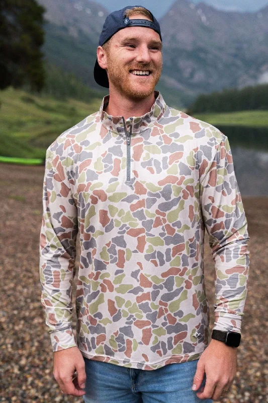 Elegant Men's SportswearPerformance Quarter Zip - Driftwood Camo