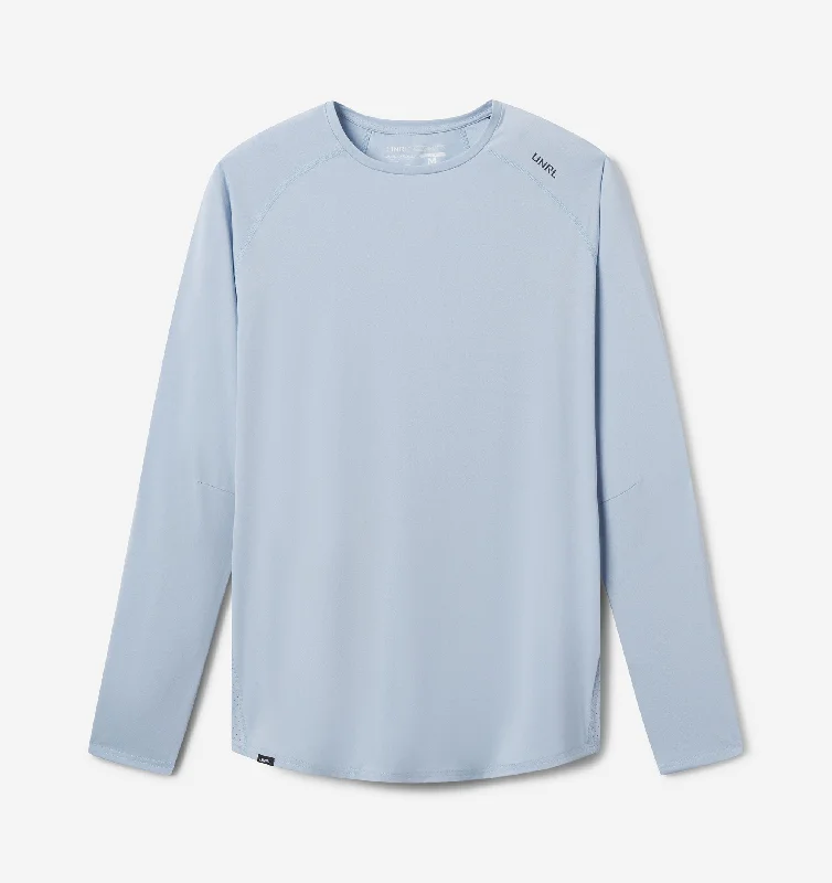 Men's Shirts with Pleated HemlinesStride Long Sleeve